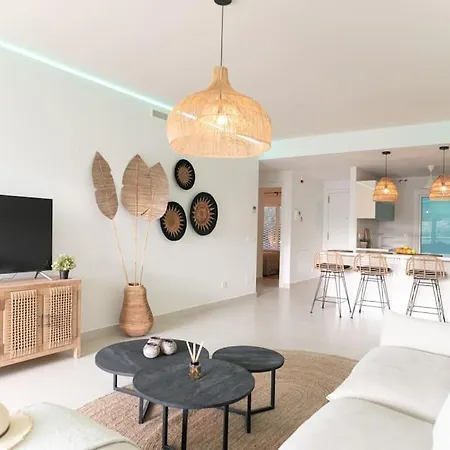 Stylish Modern Appartement Benalmádena